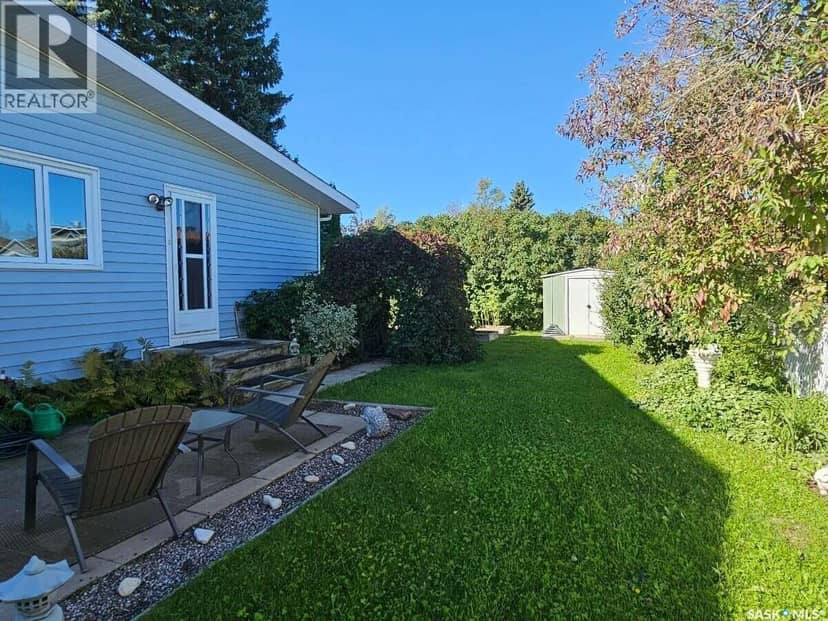 549 Laurier DRIVE — photo 34 of 37