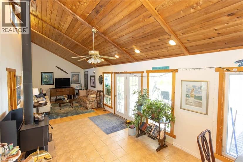 16 SUNSET BAY Drive — photo 14 of 40