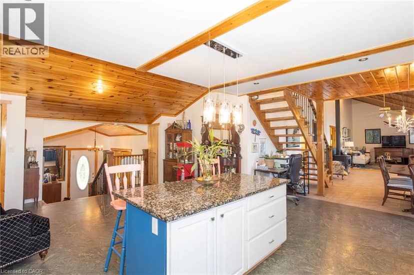 16 SUNSET BAY Drive — photo 9 of 40