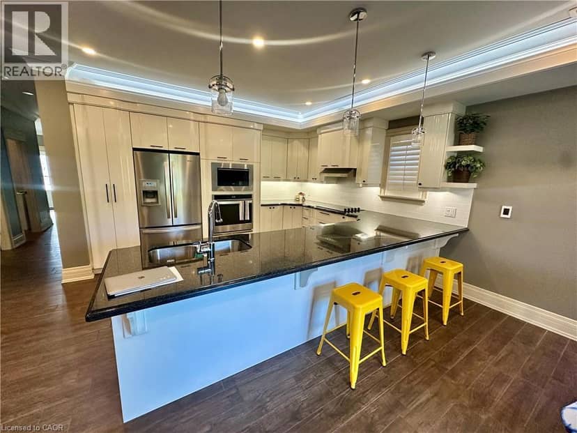 5 ARDEN Avenue — photo 11 of 27