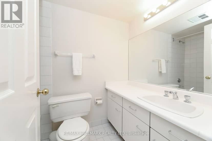 1704 - 10 Kenneth Avenue — photo 34 of 40