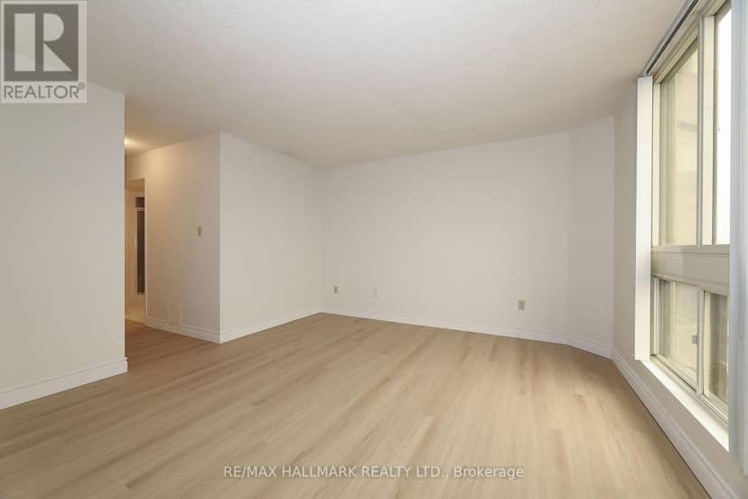 1704 - 10 Kenneth Avenue — photo 25 of 40