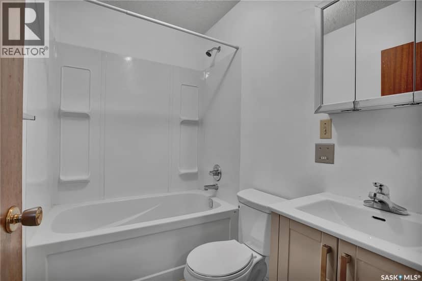 216 Main STREET — photo 15 of 29