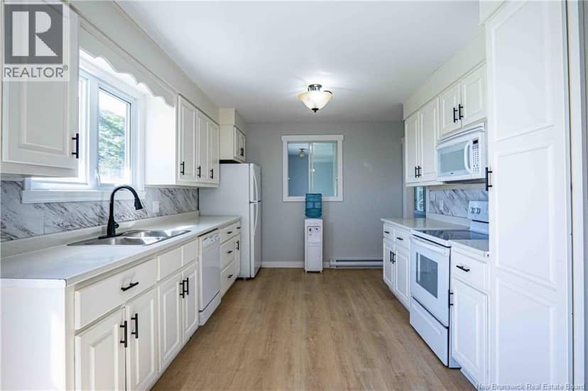 298 Route 105, Maugerville, photo 6