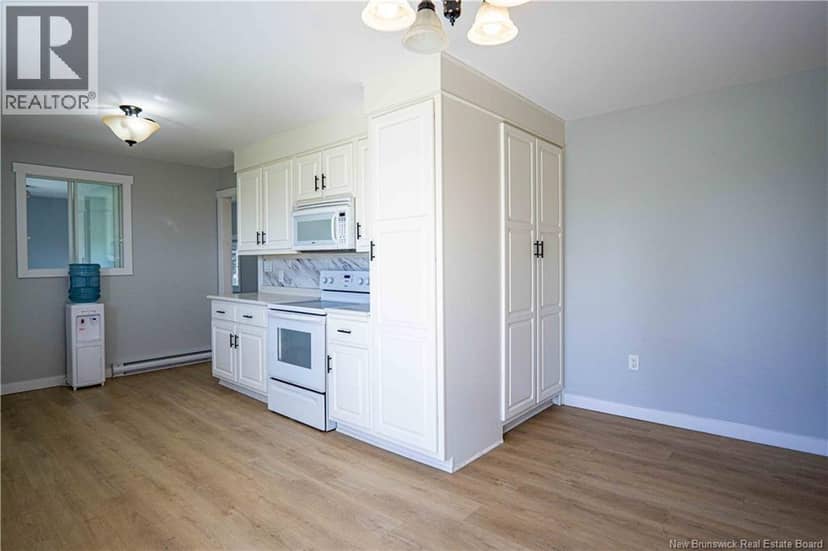 298 Route 105, Maugerville, photo 7