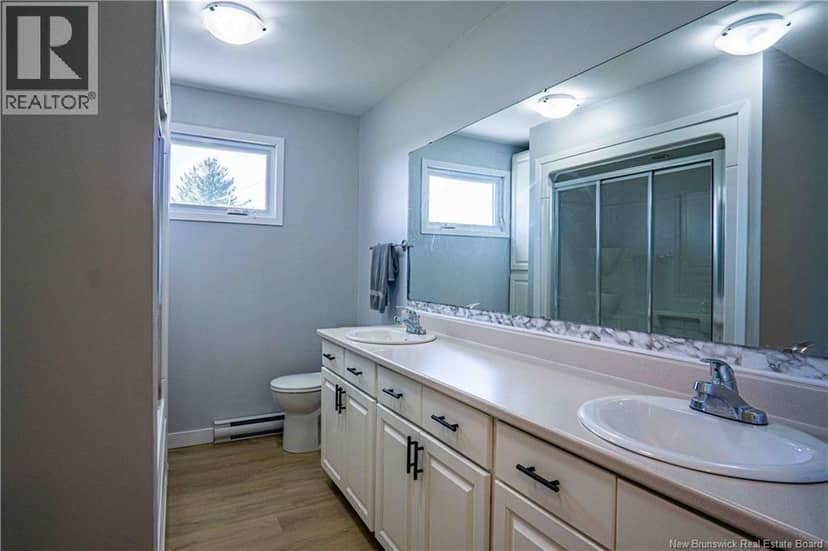 298 Route 105 — photo 20 of 40