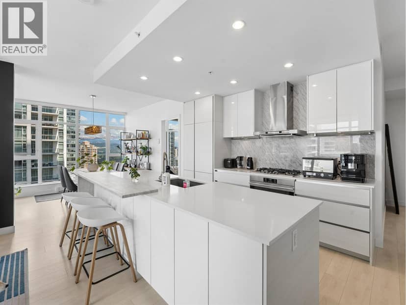 1807 6098 STATION STREET, Burnaby