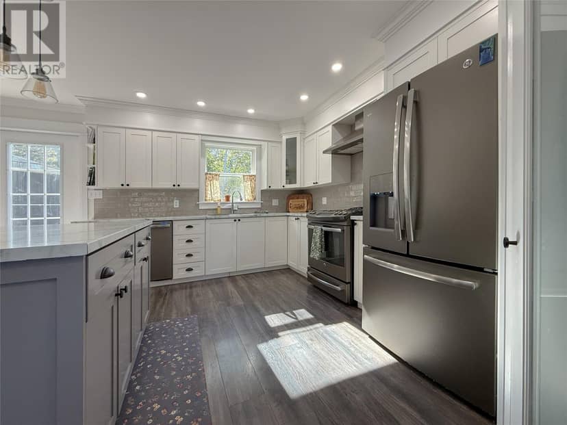 20 Lakeshore Drive, Pasadena, photo 6