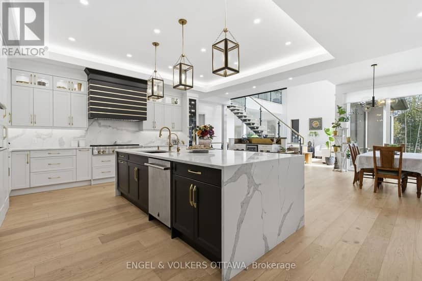 1057 Green Jacket Crescent — photo 11 of 40