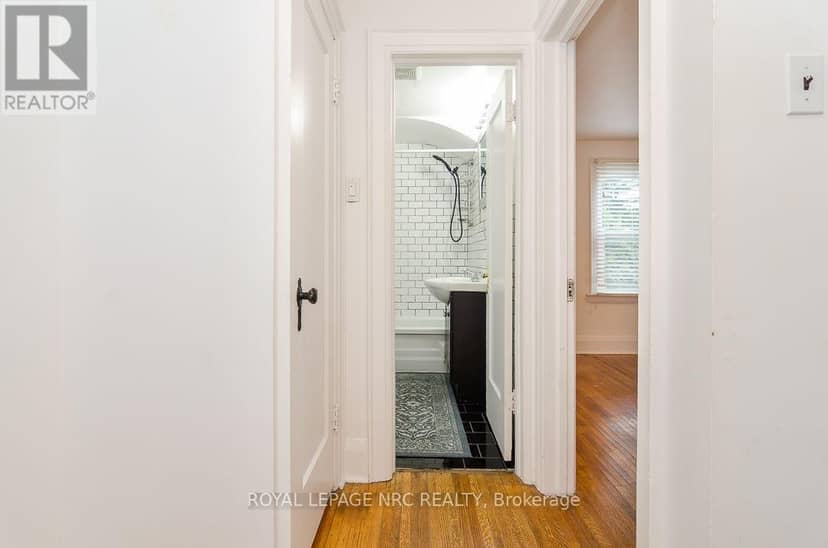 162 Aqueduct Street — photo 20 of 37
