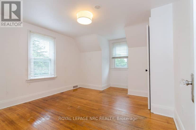 162 Aqueduct Street — photo 23 of 37