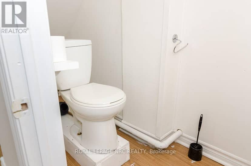 162 Aqueduct Street — photo 26 of 37