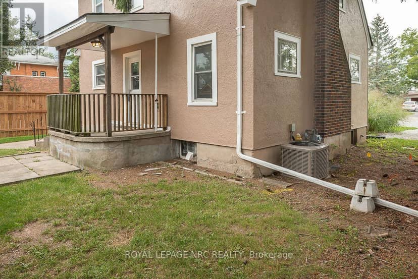 162 Aqueduct Street — photo 30 of 37
