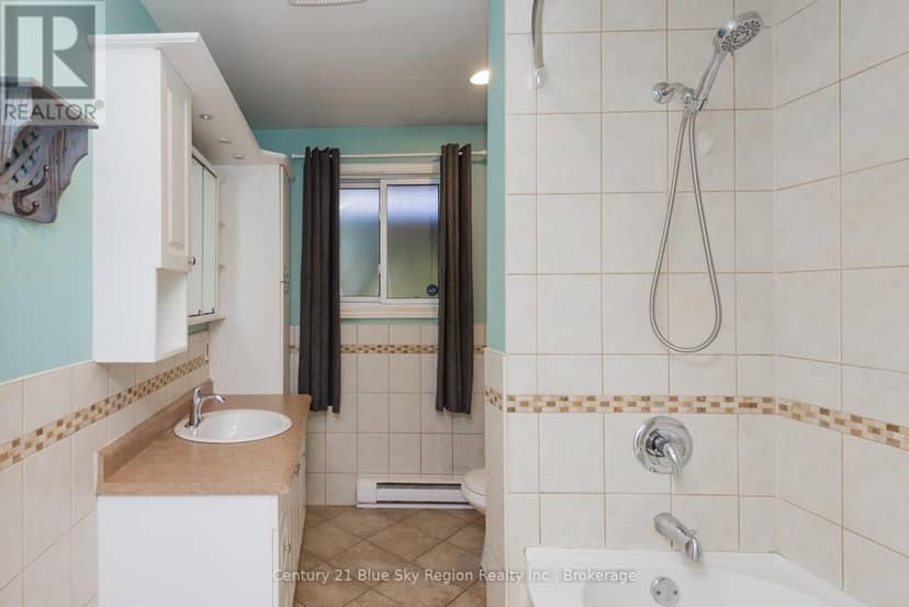 20 Wilmot Street — photo 35 of 40