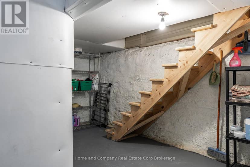 252 Albert Street — photo 37 of 40