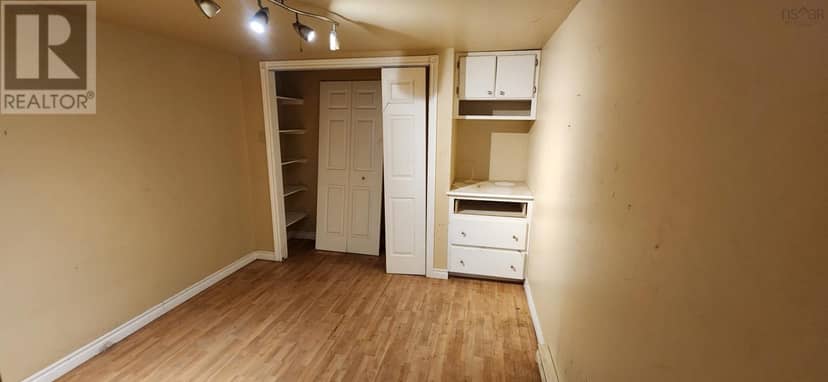 31 Parker Mountain Road — photo 11 of 24