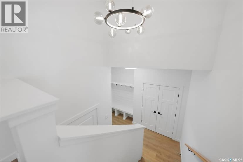 856 Nightingale ROAD — photo 4 of 40