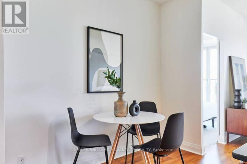 806 - 20 Scrivener Square, Toronto, photo 7