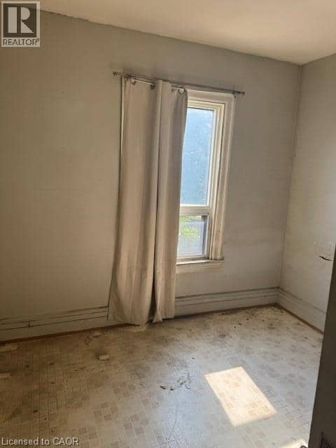 143 ELGIN Street — photo 9 of 26