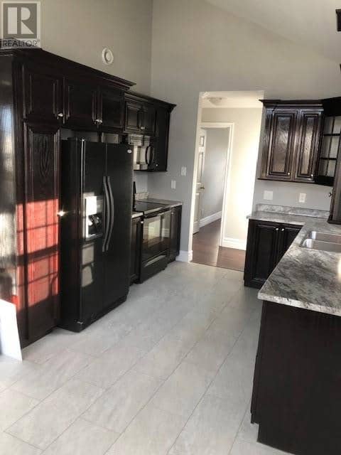 35 Treetop Drive — photo 9 of 28