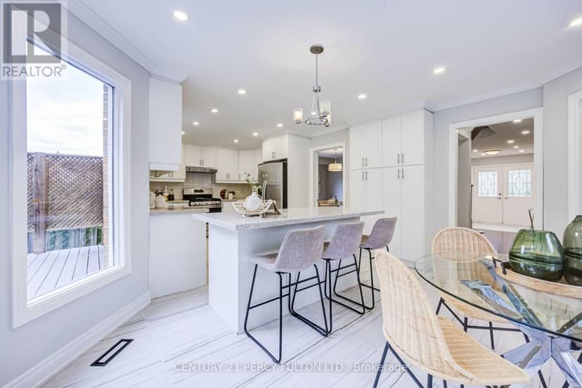 8 Sayor Drive — photo 16 of 40