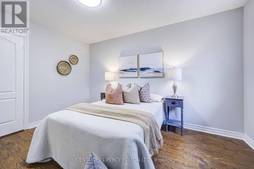 8 Sayor Drive — photo 32 of 40