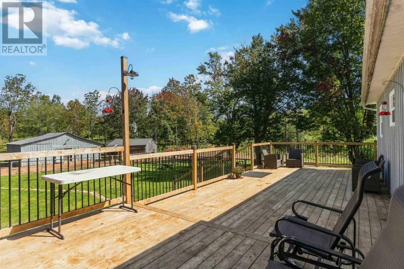 1106 Tetzlaff Road — photo 38 of 40