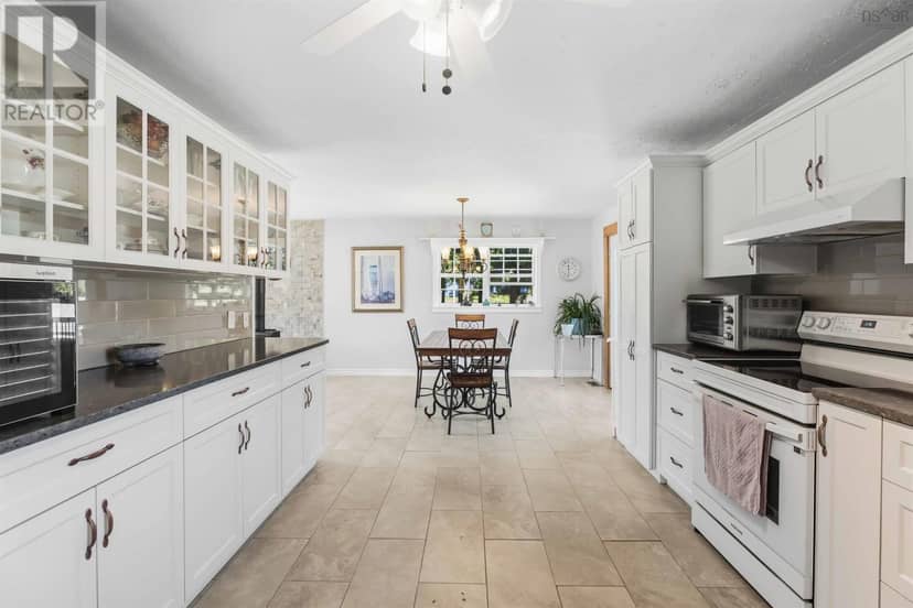 1106 Tetzlaff Road, Canaan, photo 4