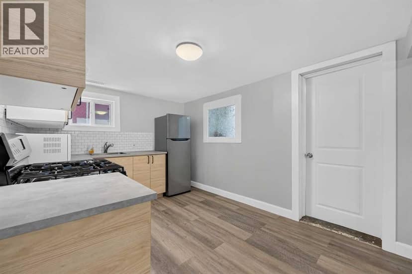1212 Bantry Street NE — photo 18 of 29
