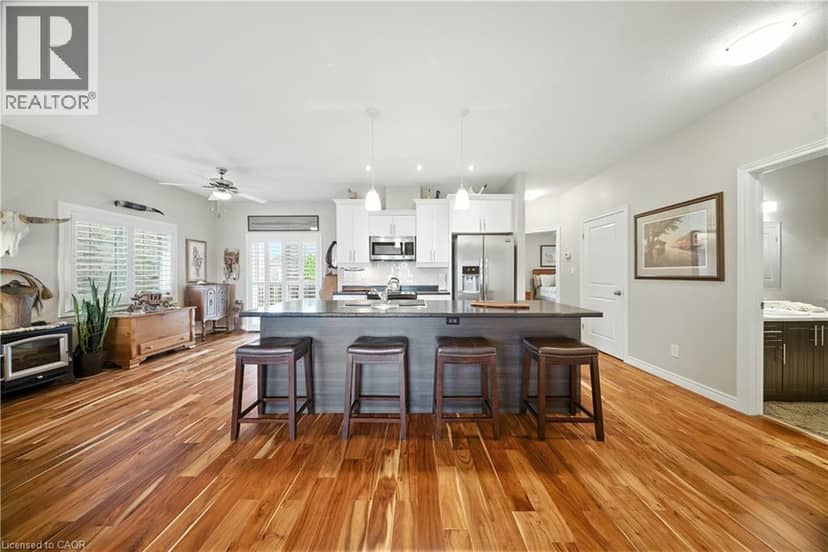 257 DONLY Drive S, Simcoe, photo 8