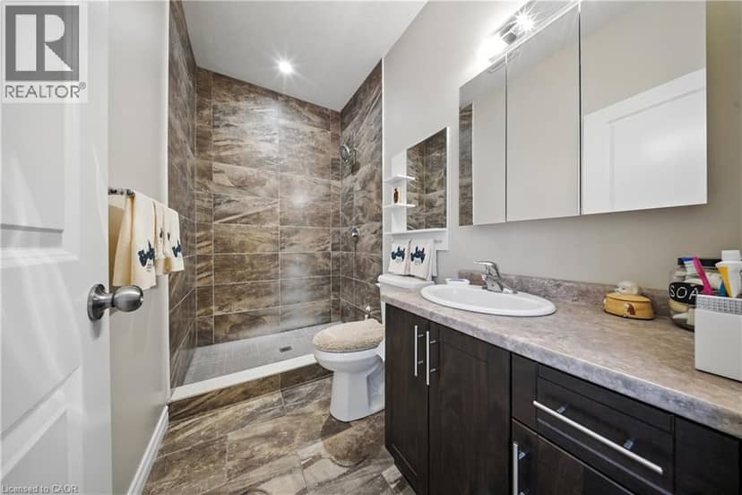 257 DONLY Drive S — photo 20 of 40
