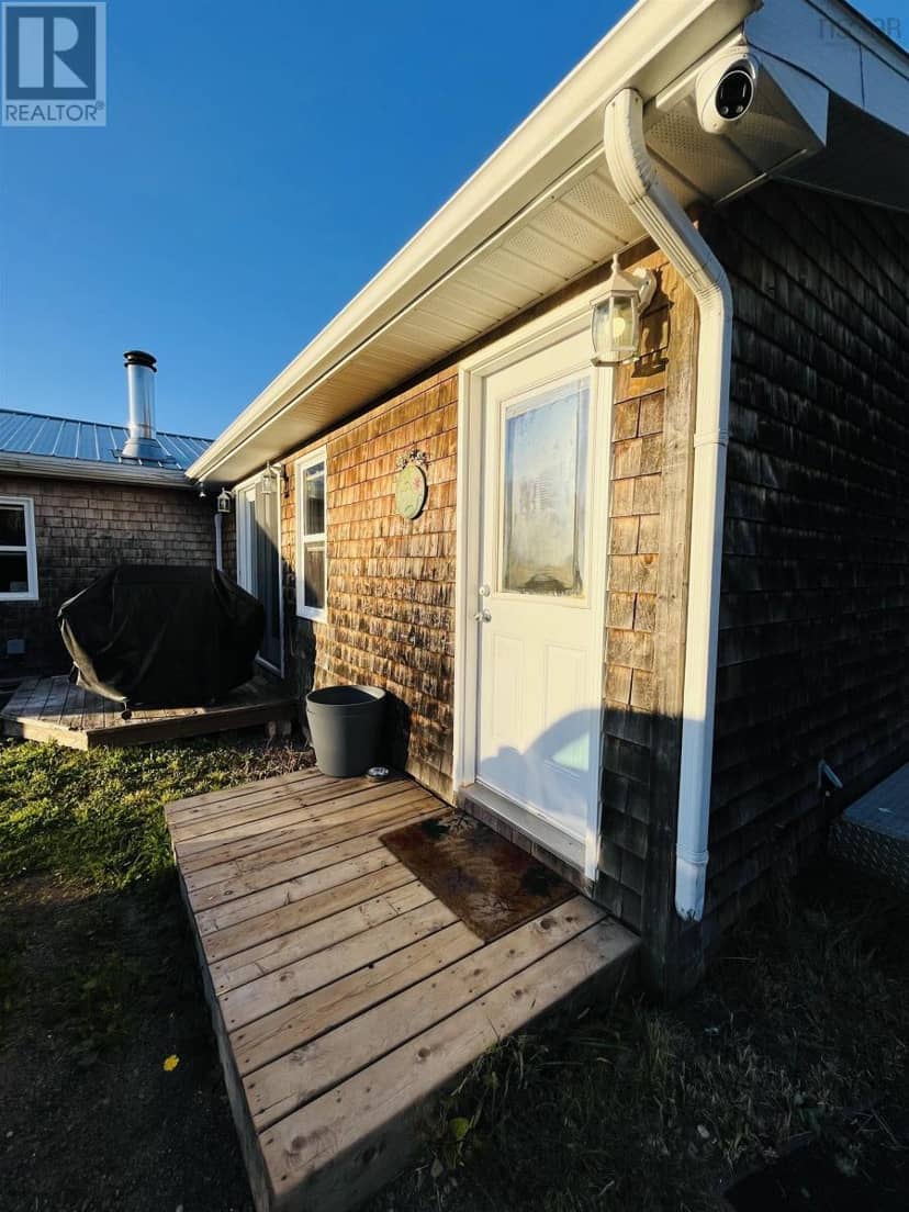 4000 366 Highway — photo 7 of 40
