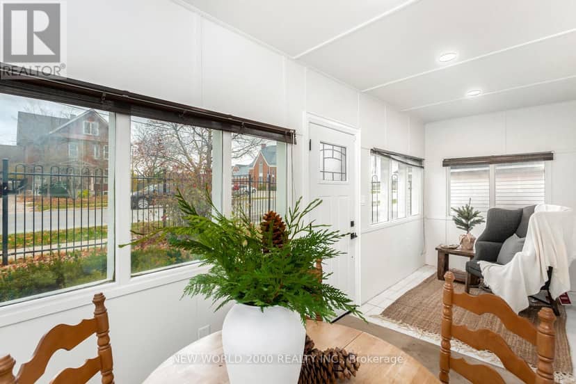 8071 Kipling Avenue — photo 7 of 39