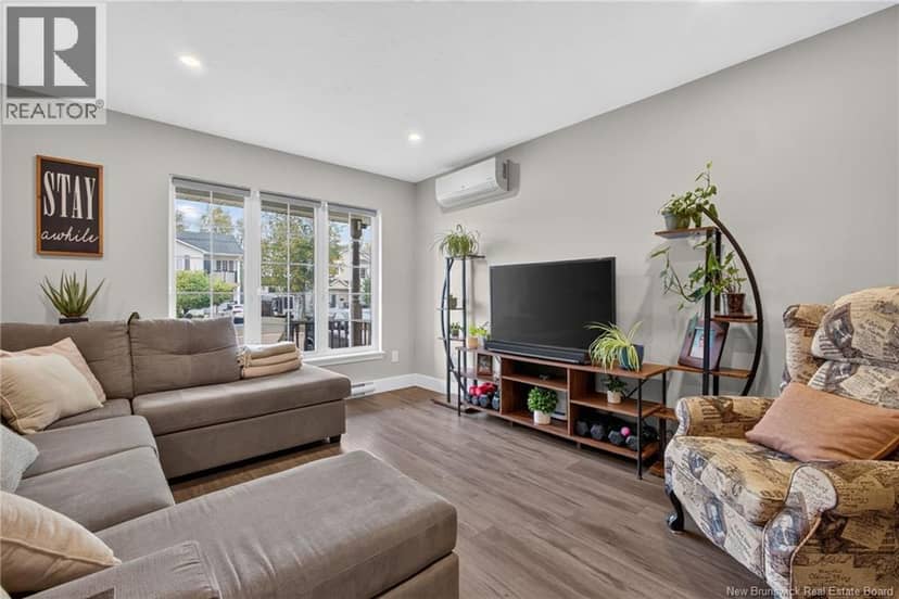 22 Merlot Crescent — photo 10 of 34