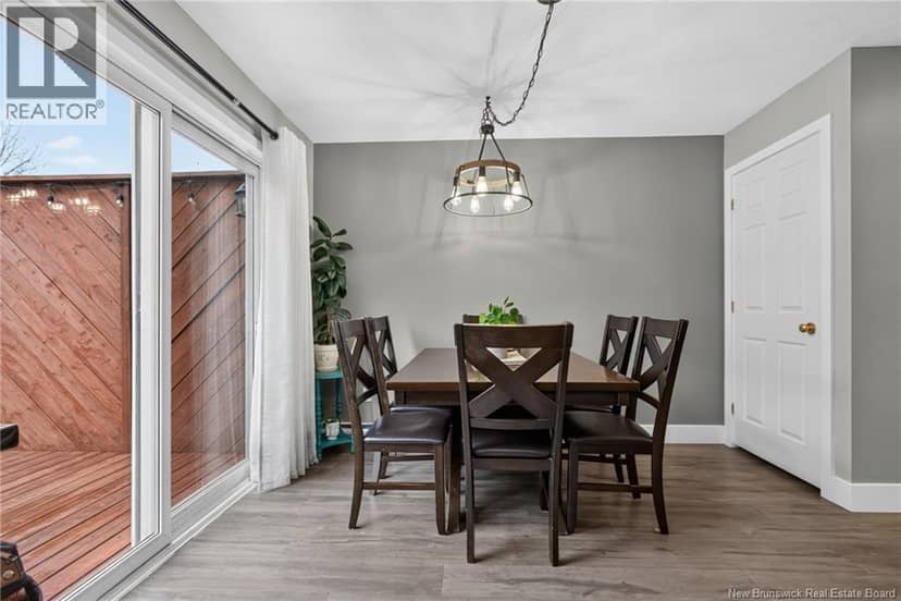 22 Merlot Crescent — photo 14 of 34