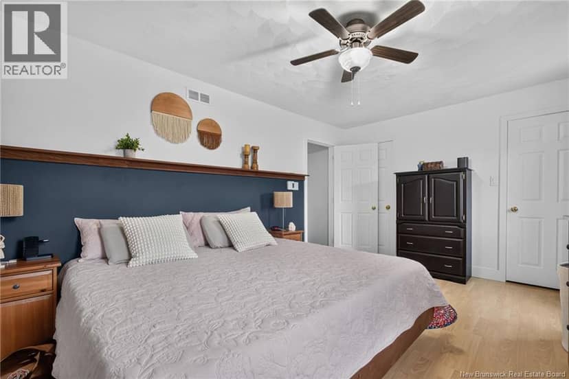 22 Merlot Crescent — photo 22 of 34
