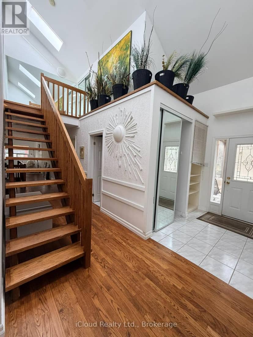 176 Wyndham Street — photo 12 of 37