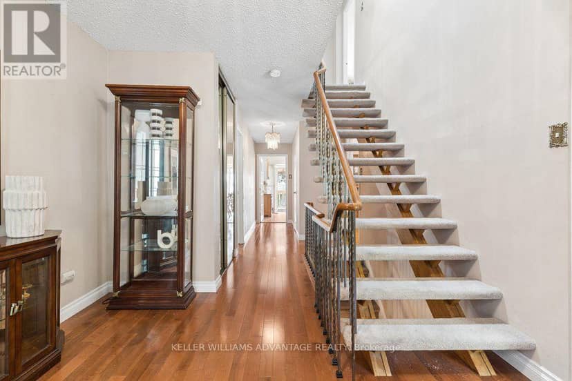 2192 Castlestone Court, Mississauga, photo 3