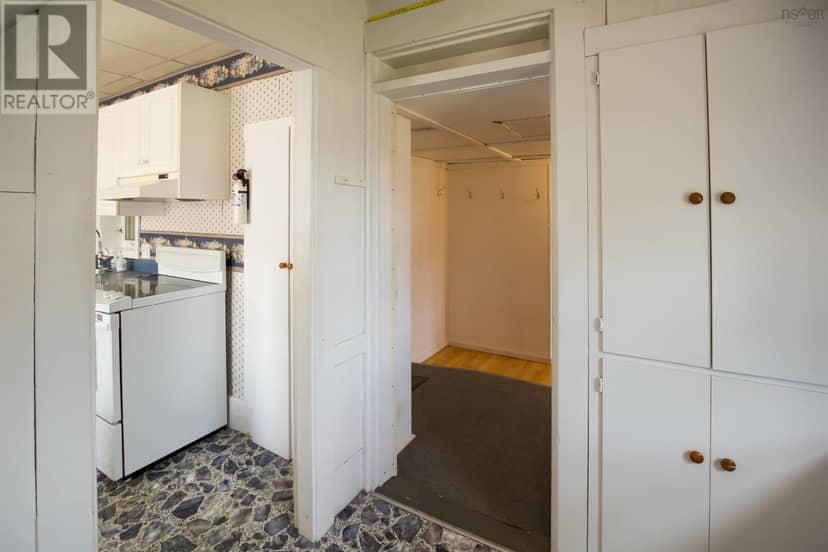 2559 Patrice Road — photo 19 of 40