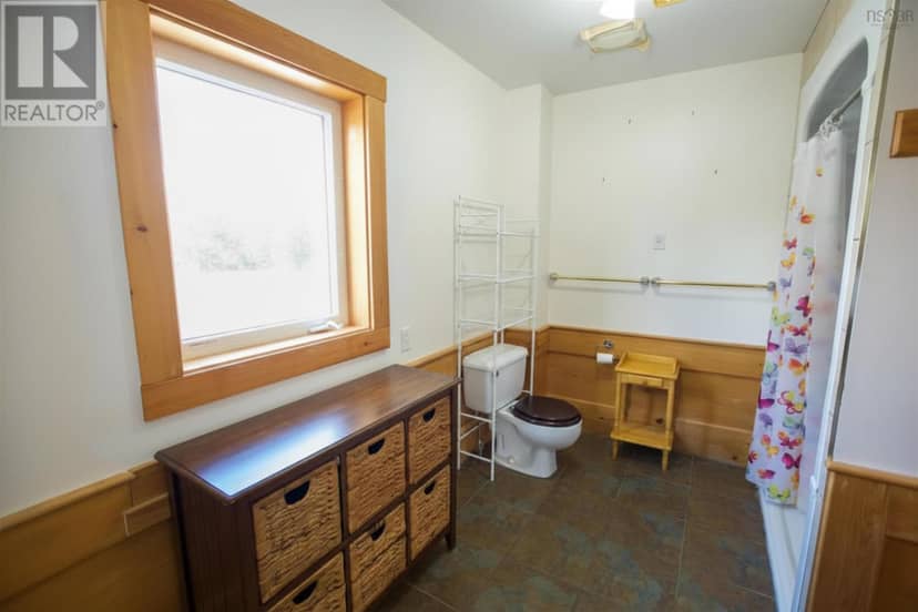 2559 Patrice Road — photo 15 of 40