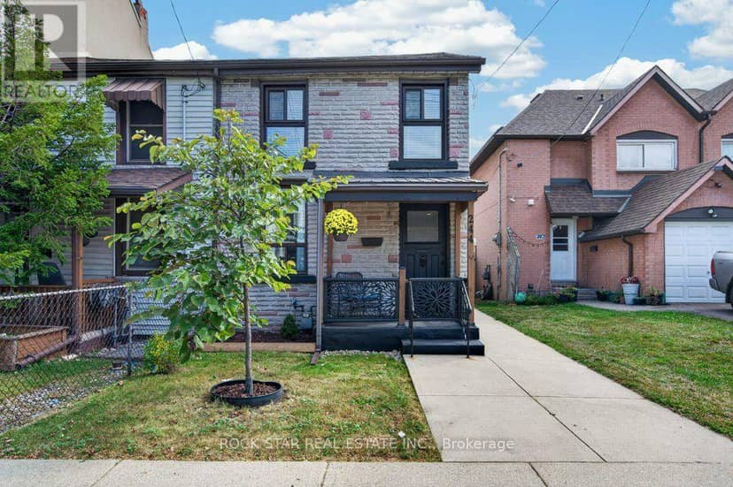 244 Emerald Street N, Hamilton