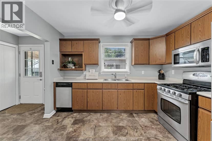 170 Superior Street — photo 11 of 32