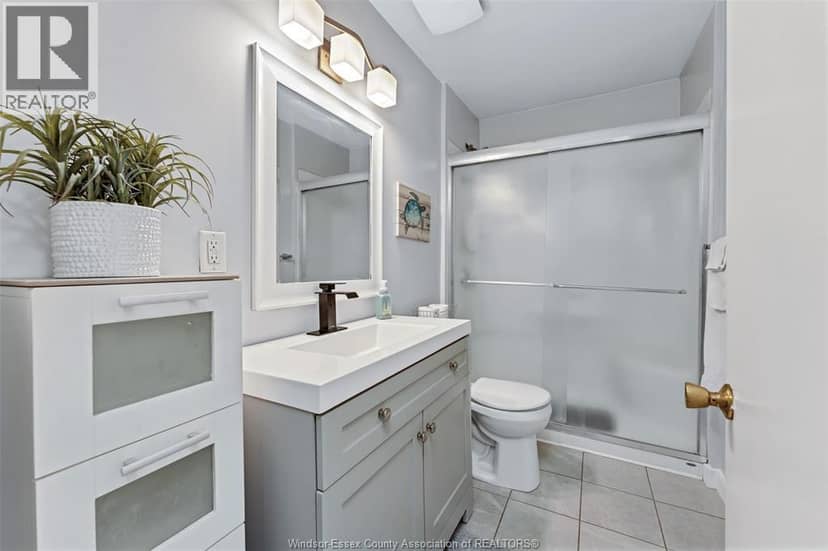 170 Superior Street — photo 16 of 32