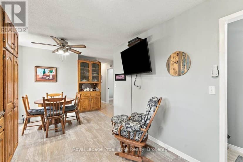 91 Chatterton Valley Crescent — photo 16 of 40