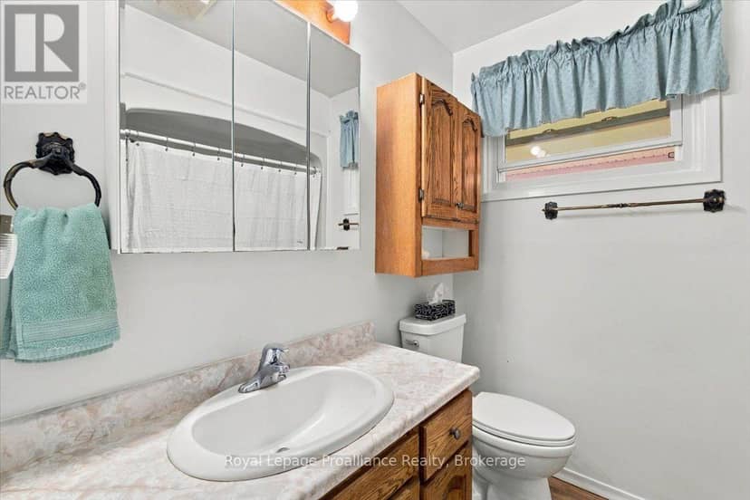 91 Chatterton Valley Crescent — photo 21 of 40