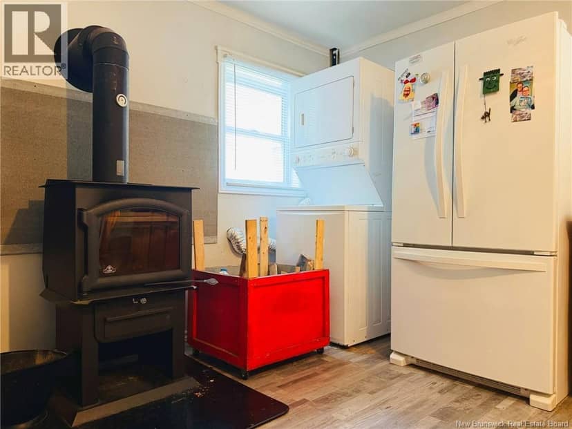 249 Wellington Street — photo 9 of 34