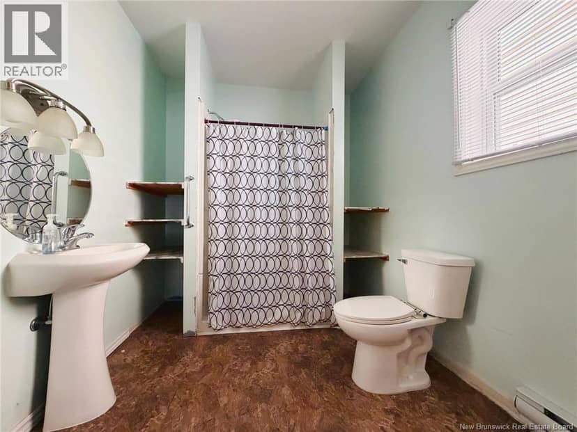 249 Wellington Street — photo 14 of 34