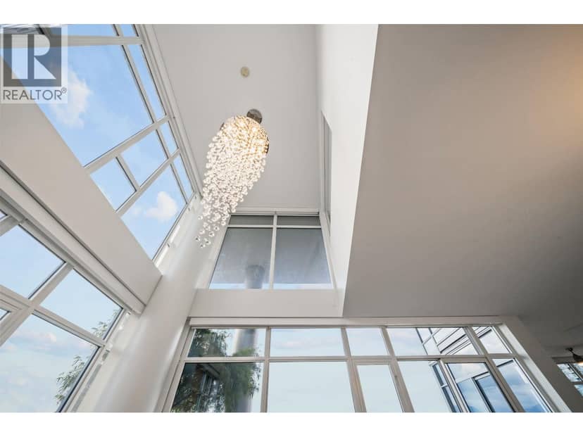 2803 4688 KINGSWAY, Burnaby, photo 4