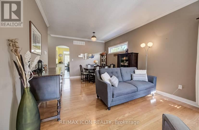 17 Kingsley Road — photo 7 of 40