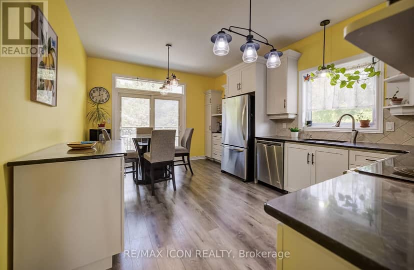 17 Kingsley Road — photo 11 of 40